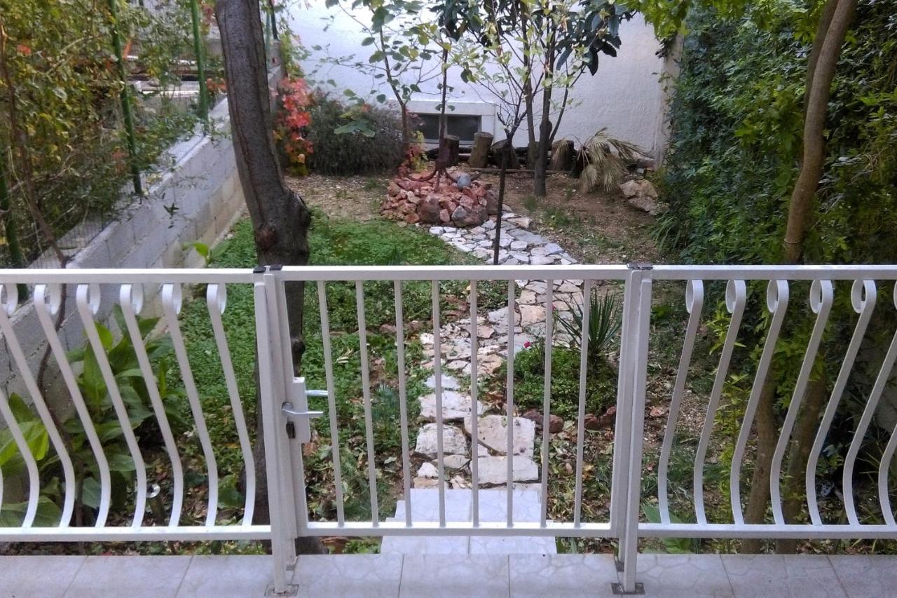 Apartments With A Parking Space Bol, Brac - 4658 Exterior photo